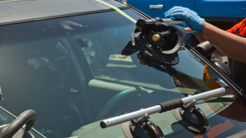 cheap windshield repair in Kingsburg